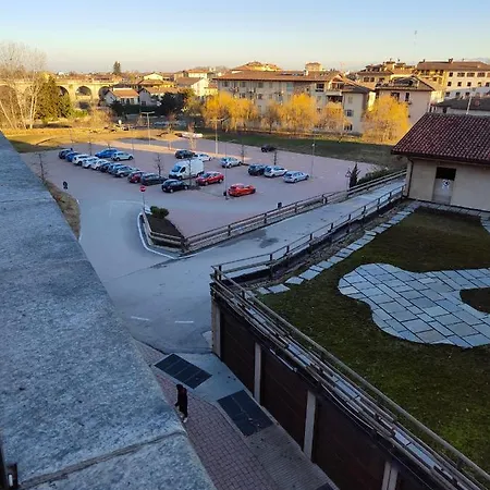 Il Tarassaco شقة *